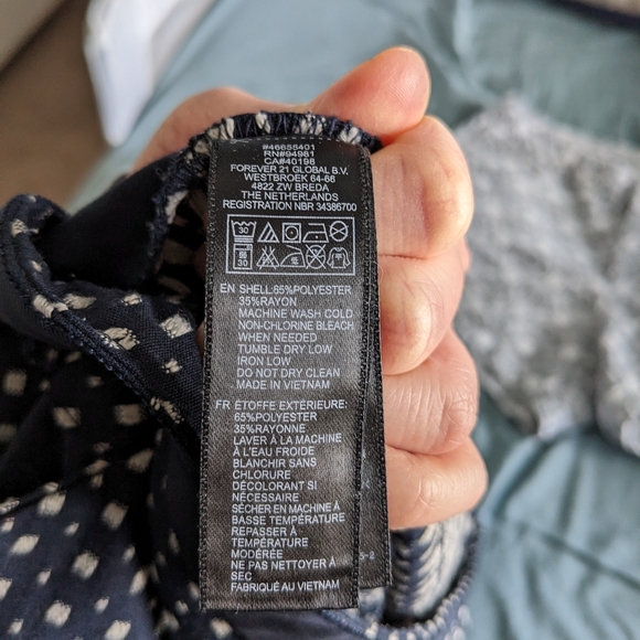 2 pairs of shorts - Picture 4 of 10